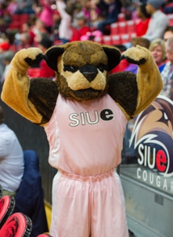 Record $10K Raised by SIUE 2018 Pink Zone