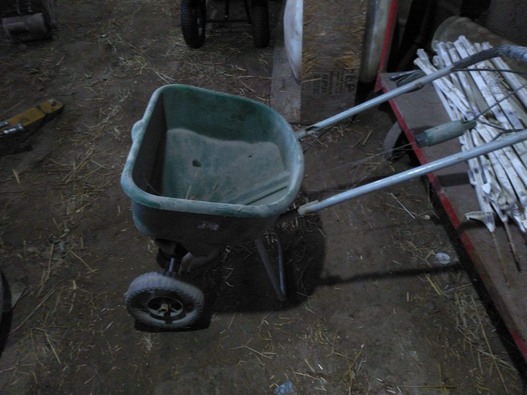 Fertilizer
                  Spreader